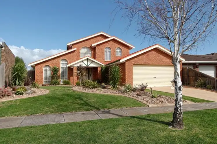 32 Ironbark Drive, Hoppers Crossing VIC 3029
