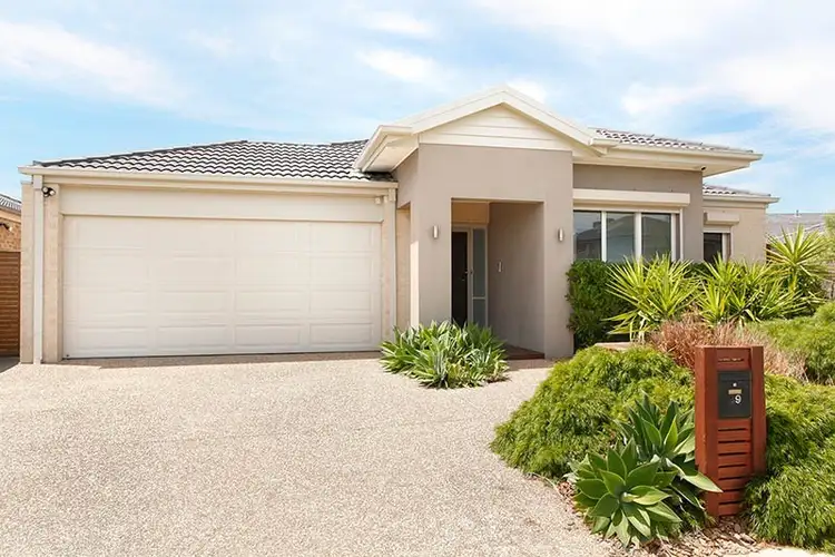 39 Sandarra Boulevard, Sandhurst VIC 3977