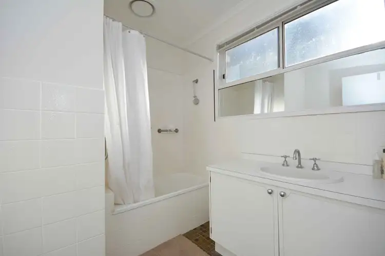 Fourth view of Homely unit listing, 2/98 Plumpton Avenue, Glenroy VIC 3046