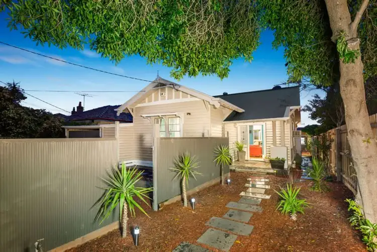 5 King William Street, Reservoir VIC 3073