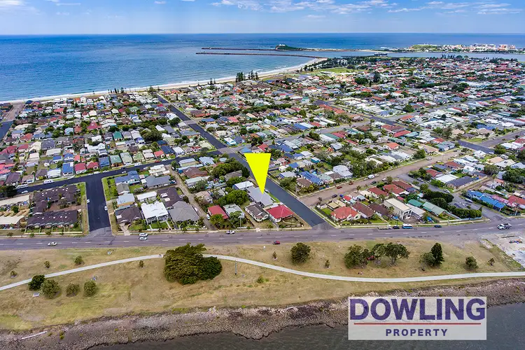 32 Pembroke Street, Stockton NSW 2295