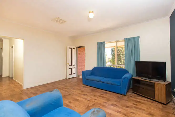 Second view of Homely house listing, 6 Tower Court, Buronga NSW 2739