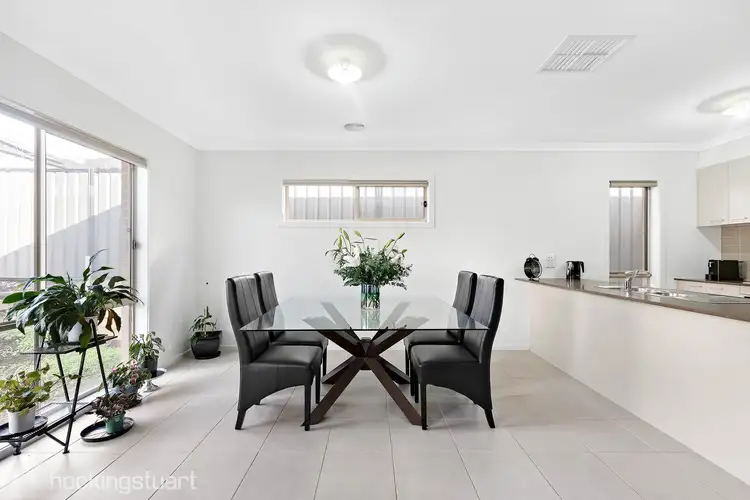 Fifth view of Homely house listing, 10 Montvale Drive, Craigieburn VIC 3064