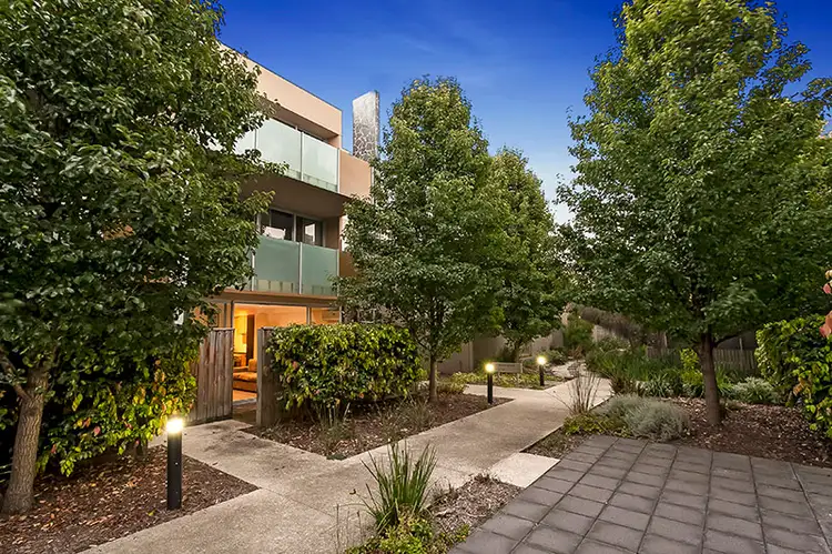 24/114 Mason Street, Newport VIC 3015