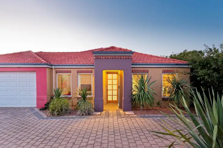 Second view of Homely house listing, 5/25 Ellesmere Circuit, Success WA 6164