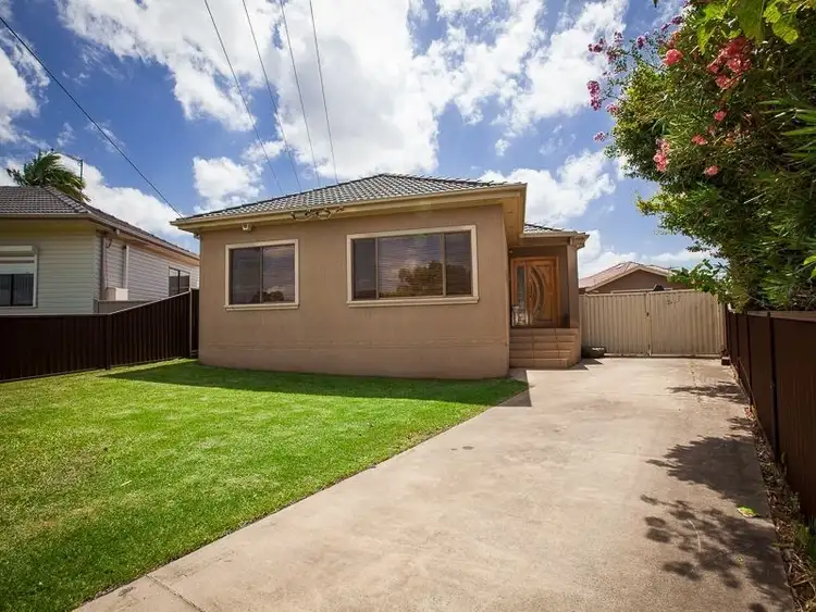 Fourth view of Homely house listing, 7 Flamingo Place, Pendle Hill NSW 2145