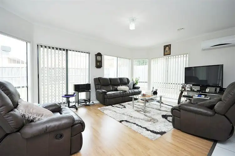 Sixth view of Homely house listing, 12 Cobblestone Drive, Attwood VIC 3049