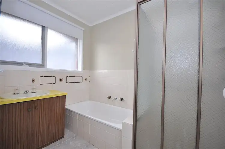 Seventh view of Homely house listing, 5 Brunton Crescent, Tullamarine VIC 3043