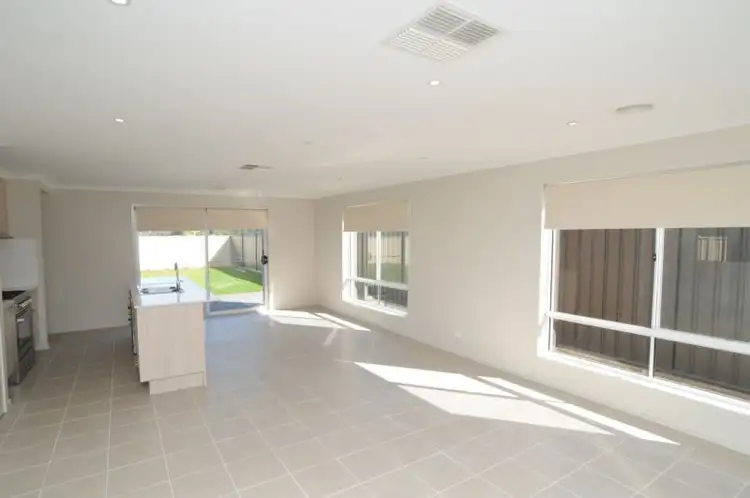 Fourth view of Homely house listing, 33 Joyce Way, Wangaratta VIC 3677