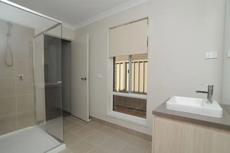 Seventh view of Homely house listing, 33 Joyce Way, Wangaratta VIC 3677