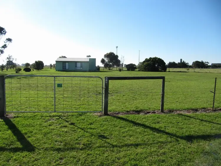 Second view of Homely house listing, 44 Panorama Drive, Seaspray VIC 3851