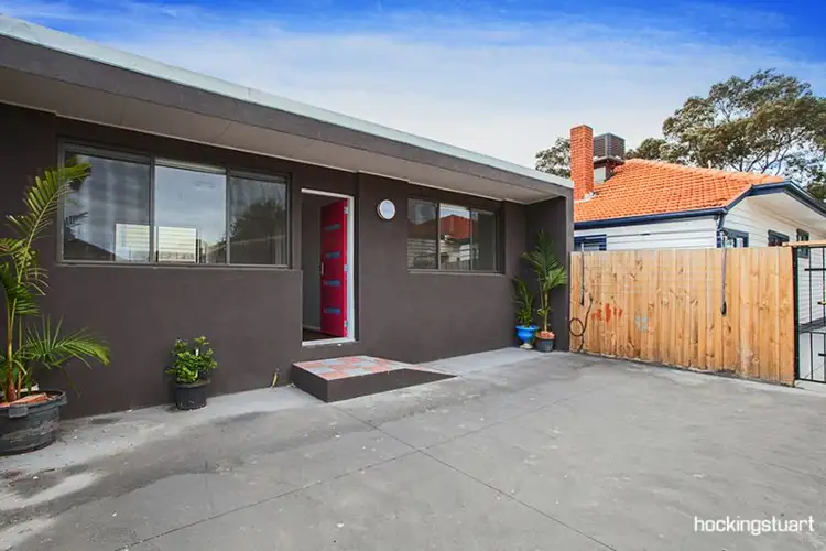 2/3 Oxford Street, Newport VIC 3015