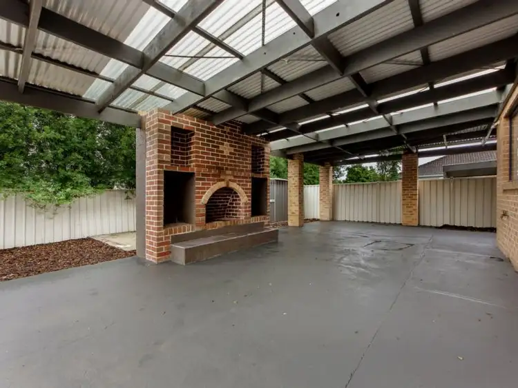 Sixth view of Homely house listing, 4 Emerald Court, Caroline Springs VIC 3023