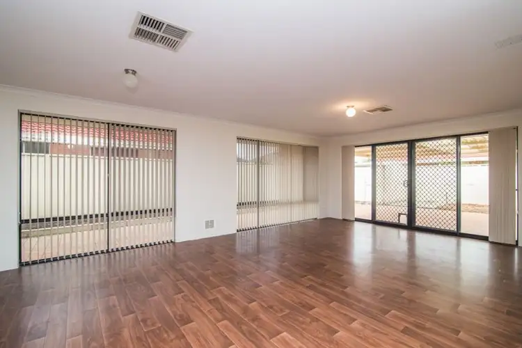 Fifth view of Homely house listing, 16 Mica Mews, Wattle Grove WA 6107