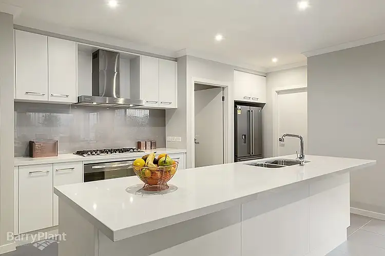 Second view of Homely house listing, 19 Hedgevale Drive, Officer VIC 3809
