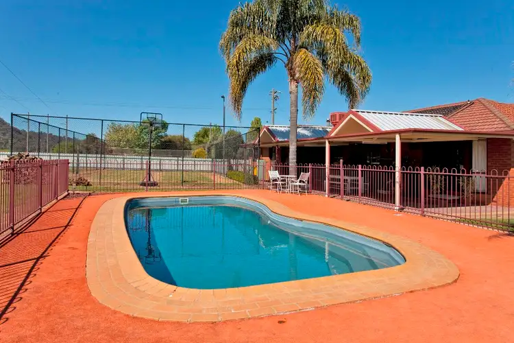 Fifth view of Homely house listing, 637 Prune Street, Lavington NSW 2641