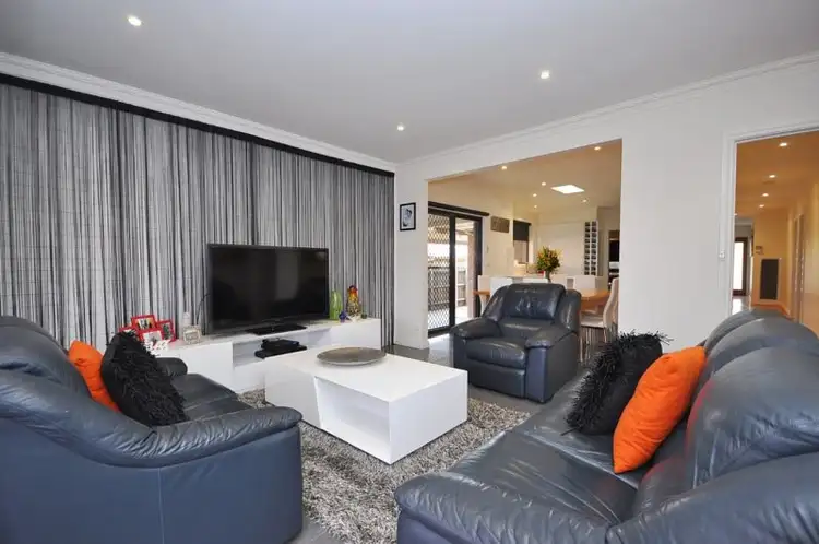 Fourth view of Homely house listing, 3 Tecoma Court, Gladstone Park VIC 3043