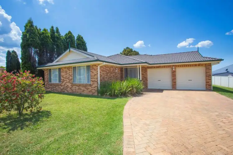 9 Douglas Close, Largs NSW 2320