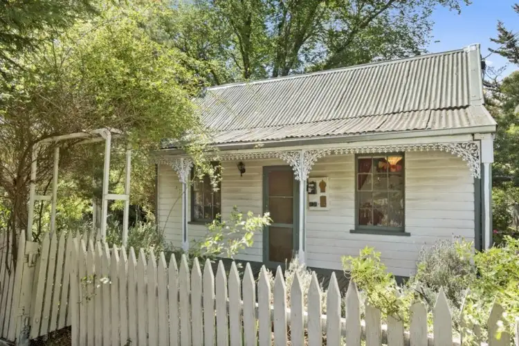 24 Drake Street, Malmsbury VIC 3446
