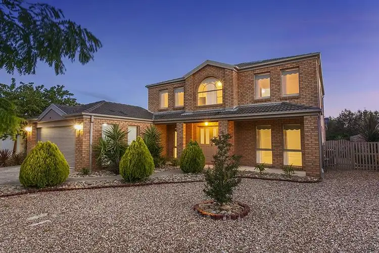 17 Meadowglen Drive, Melton West VIC 3337