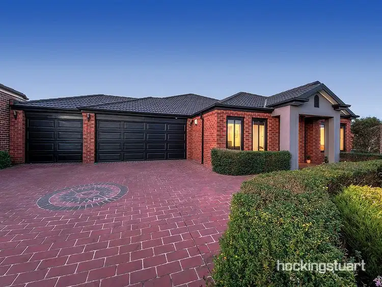 9 Marrowie Place, Taylors Hill VIC 3037