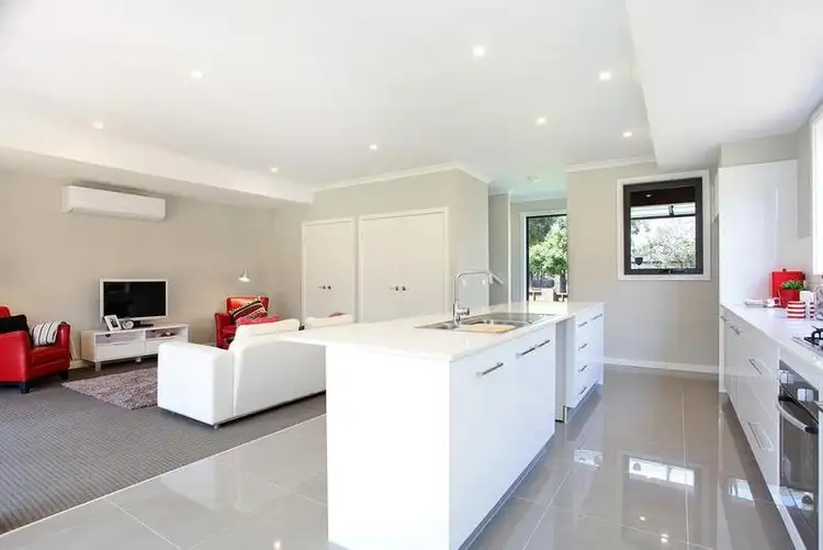 Fifth view of Homely unit listing, 2/9-11A Carlyle Street, Croydon VIC 3136