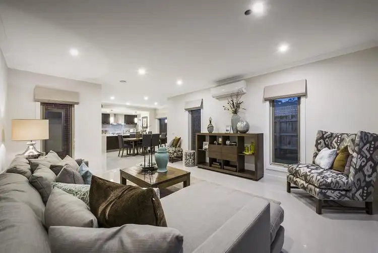 Second view of Homely house listing, 3 Kingsley Crescent, Mont Albert VIC 3127