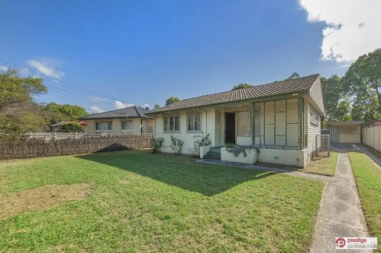 33 Brallos Avenue, Holsworthy NSW 2173