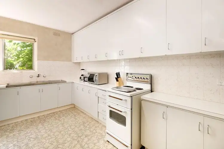 Fifth view of Homely apartment listing, 3/6 Leopold Crescent, Mont Albert VIC 3127