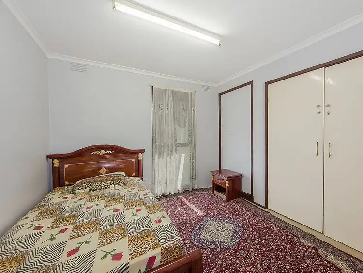 Fourth view of Homely house listing, 11 Charlbury Grove, St Albans VIC 3021