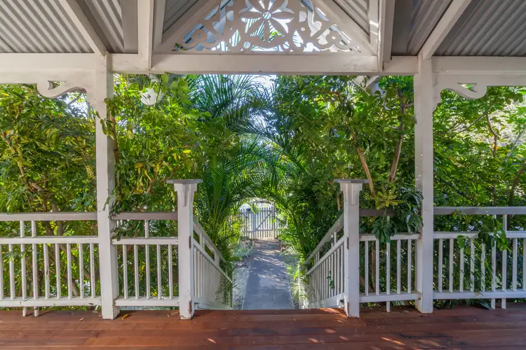 89a South Station Road, Silkstone QLD 4304