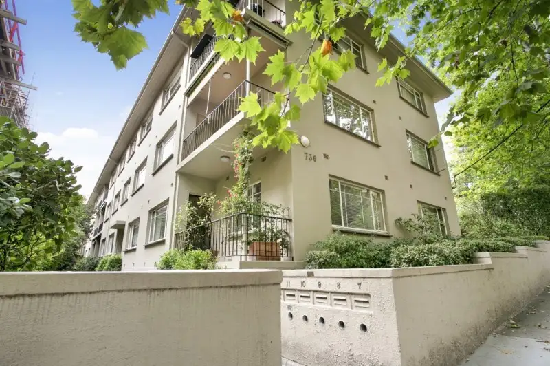 Main view of Homely apartment listing, 4/736 Orrong Road, Toorak VIC 3142