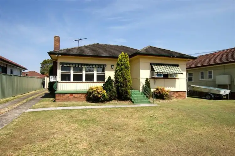 30 Brockman Avenue, Revesby Heights NSW 2212