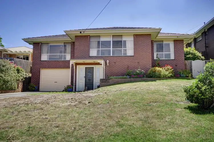 2 Fernhill Drive, Highton VIC 3216