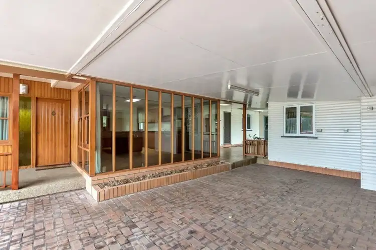 35 Edwards Street, Flinders View QLD 4305