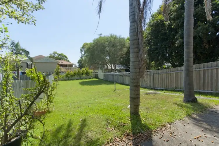 Sixth view of Homely house listing, 2/26 Irrawang Street, Raymond Terrace NSW 2324
