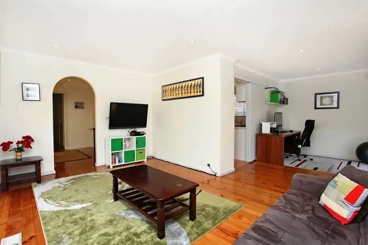Fifth view of Homely house listing, 8 Ellesmere Crescent, Gladstone Park VIC 3043