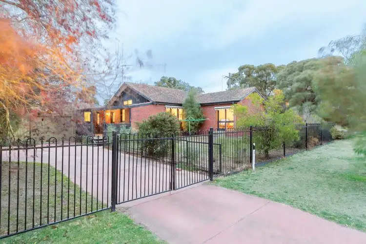 1 The Gums, Mount Clear VIC 3350