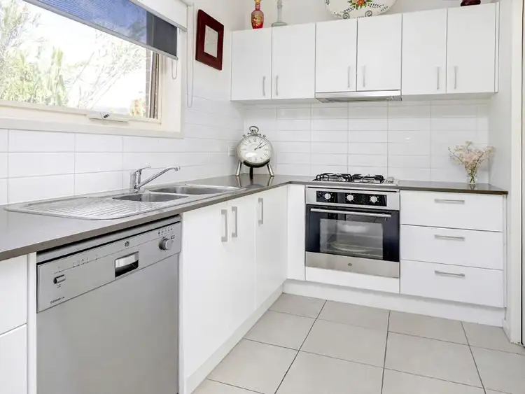 Fifth view of Homely unit listing, 3/24 Palm Grove, Dromana VIC 3936