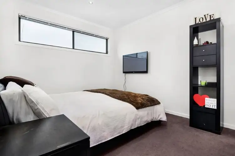 Fifth view of Homely townhouse listing, 1/17 View Street, Pascoe Vale VIC 3044