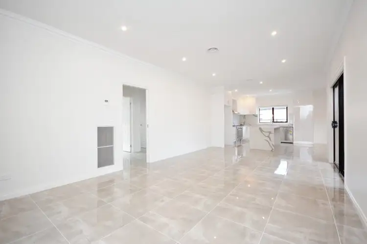 Sixth view of Homely house listing, 39 Thorngrove Avenue, Craigieburn VIC 3064