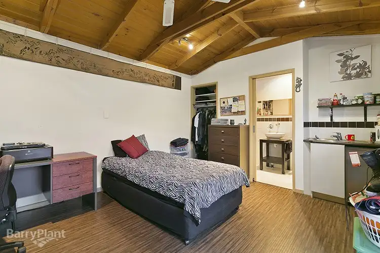 Seventh view of Homely house listing, 8 Caledonia Court, Berwick VIC 3806