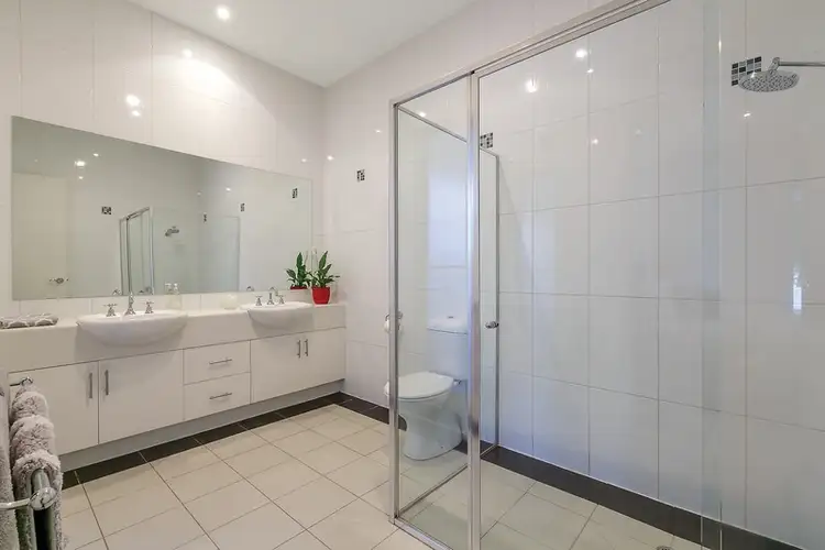 Sixth view of Homely house listing, 9 St Glens Way, Lake Gardens VIC 3355