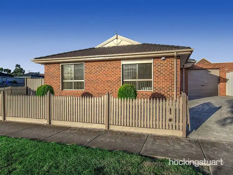 Main view of Homely house listing, 1/241 Westwood Drive, Burnside VIC 3023
