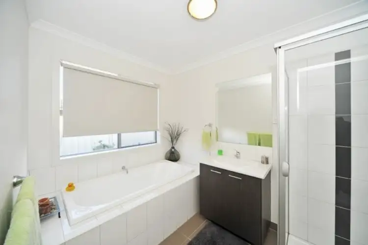 Fifth view of Homely house listing, 17 O'Neill Court, Epsom VIC 3551