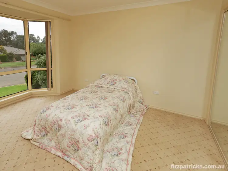 Fifth view of Homely unit listing, 1/8a Roberts Way, Kooringal NSW 2650