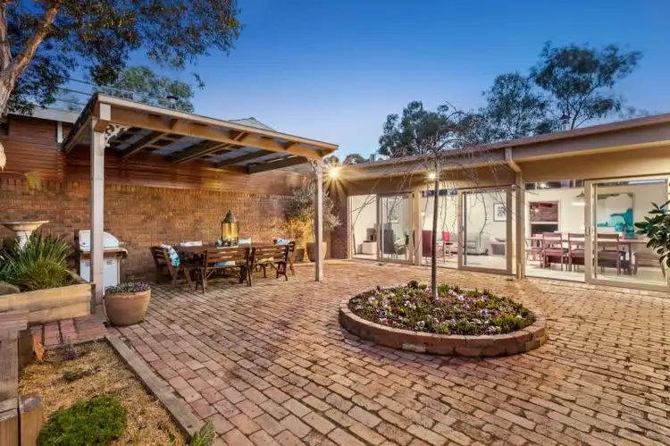 Fourth view of Homely house listing, 2 Eurabbie Court, Eltham VIC 3095