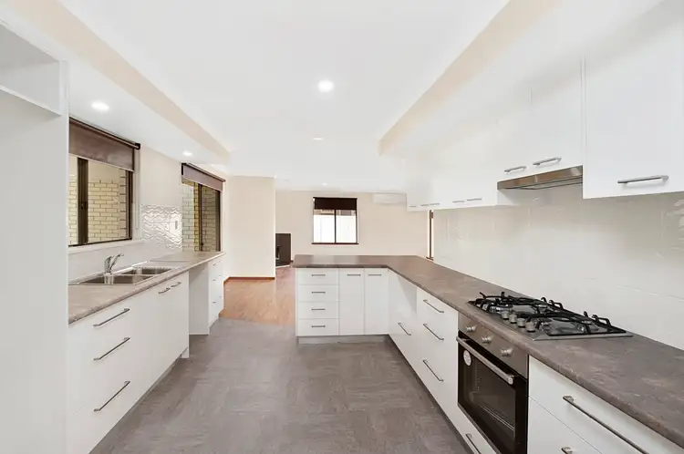 9 Earnshaw Road, West Busselton WA 6280