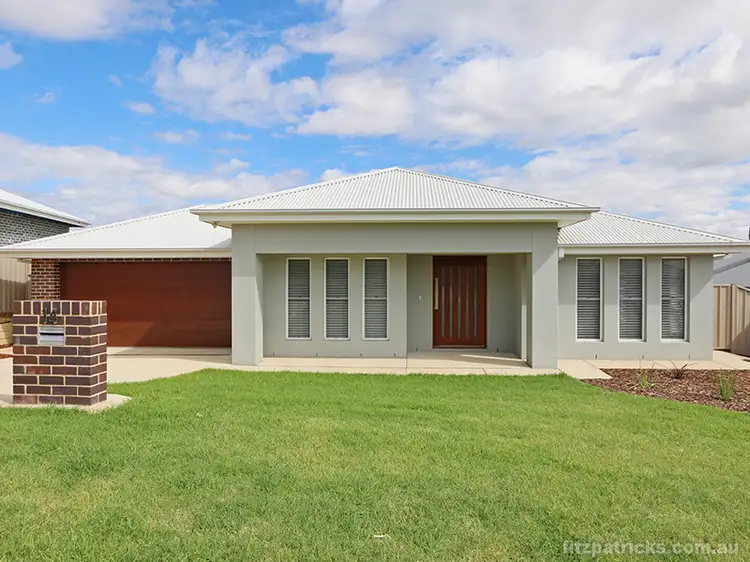 14 Pooginook Place, Bourkelands NSW 2650