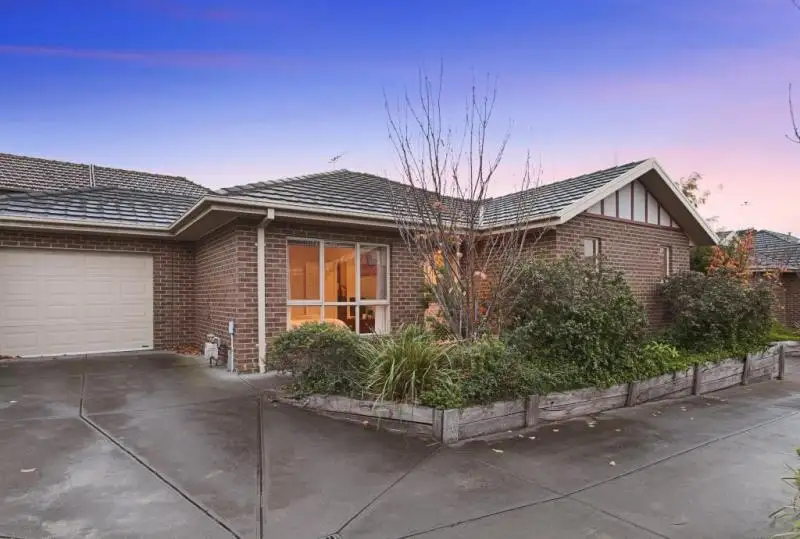 Main view of Homely unit listing, 2/18-20 Bloomfield Avenue, Maribyrnong VIC 3032